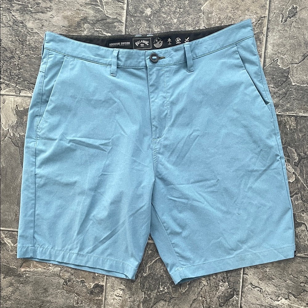 BILLABONG ADVENTURE Men’s Blue Quick-Dry X-Wick Stretch Flat Front Casual Shorts